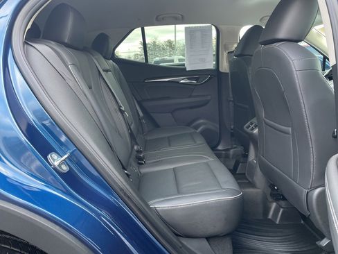 Used 2023 Buick Envision Essence image 31