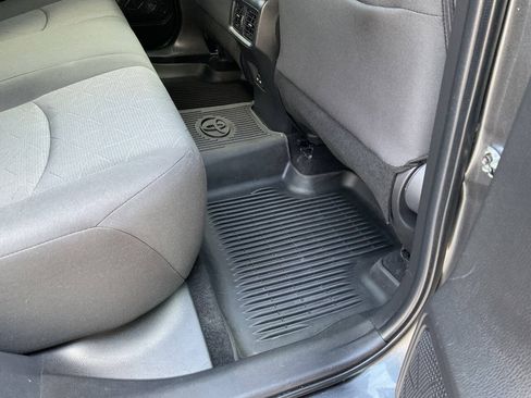 Used 2022 Toyota RAV4 XLE w/ Convenience Package AWD/4WD image 46