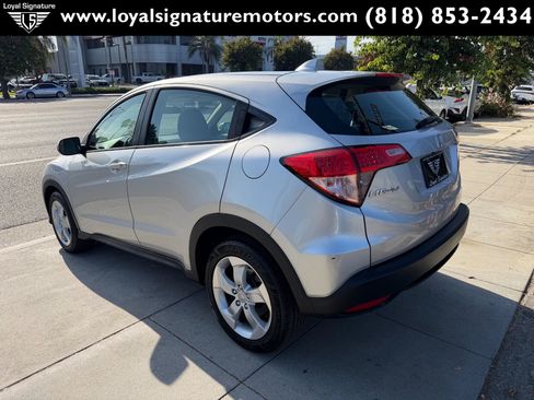 Used 2016 Honda HR-V LX image 5