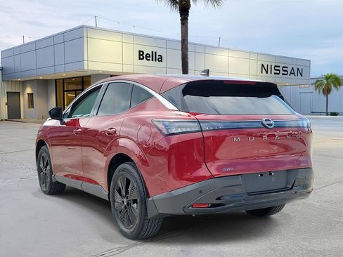 Certified 2025 Nissan Murano SV image 8