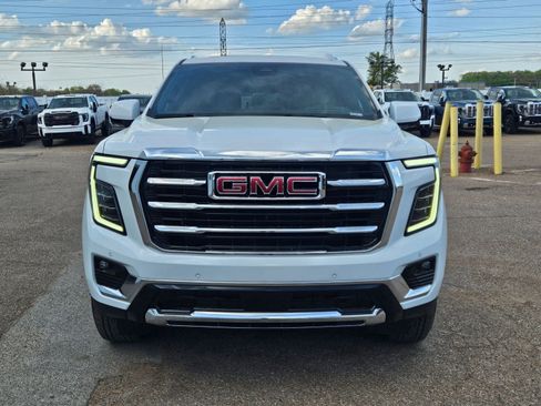 New 2026 GMC Yukon Elevation image 10
