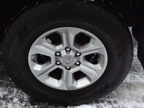 Used 2019 Toyota 4Runner SR5 Premium image 45