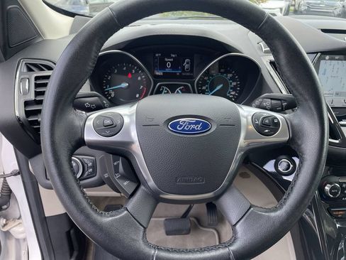 Used 2016 Ford Escape Titanium AWD/4WD image 17