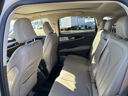 Used 2023 Lincoln Nautilus Reserve w/ Equipment Group 202A image 31