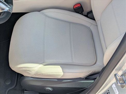 Used 2025 Mercedes-Benz C 300 C 300 image 4