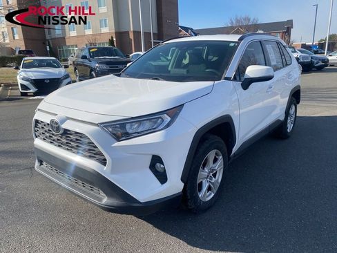 Used 2021 Toyota RAV4 XLE image 7