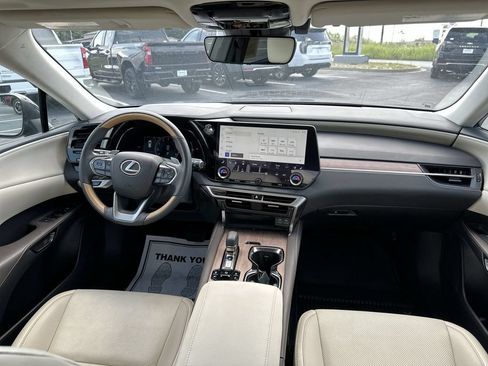 Used 2024 Lexus RX 350 Premium w/ Accessory Package (K3) AWD/4WD image 10