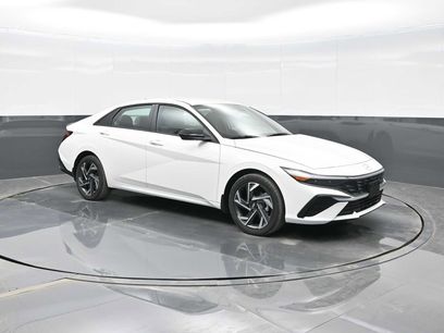 New 2025 Hyundai Elantra SEL