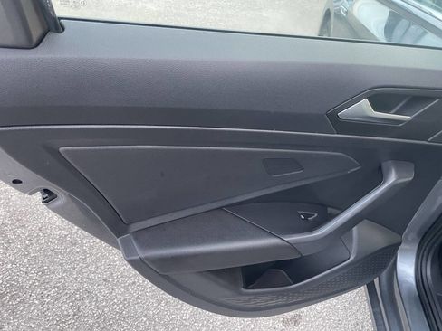 Used 2019 Volkswagen Jetta R-Line FWD image 22