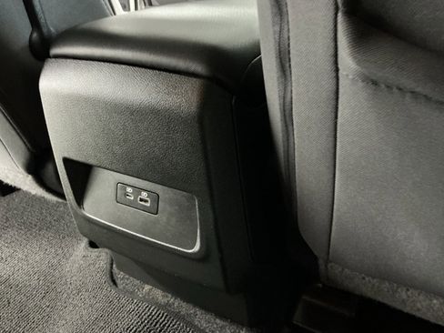 Used 2023 Nissan Frontier SV image 20