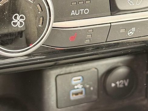 Used 2022 Ford Escape SE w/ Cold Weather Package AWD/4WD image 24
