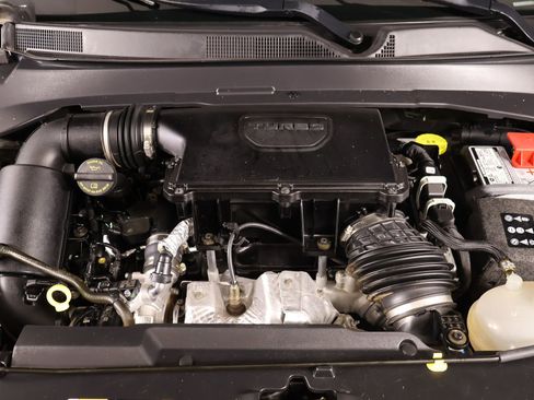 Used 2023 Jeep Compass Sport image 17