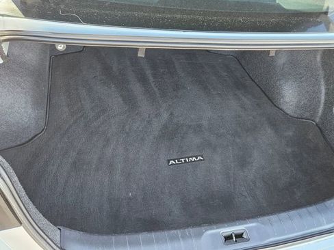 Used 2020 Nissan Altima 2.5 SR FWD image 14