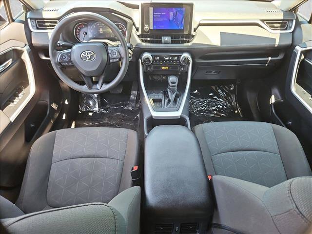 Used 2024 Toyota RAV4 XLE FWD image 22