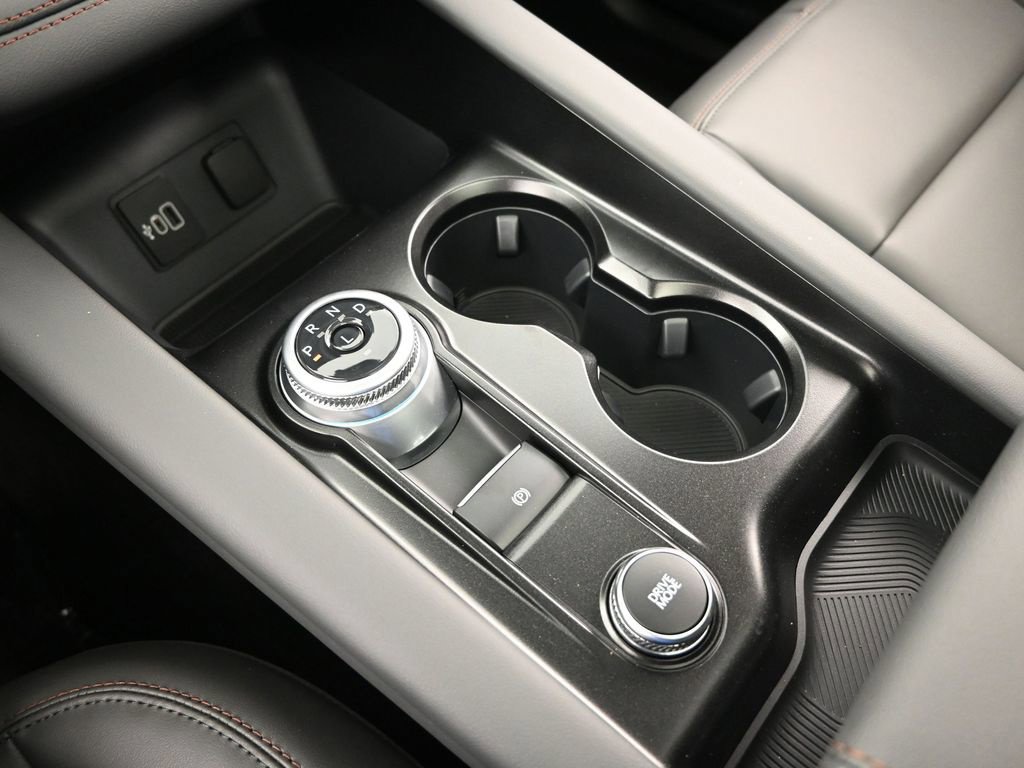 New 2026 Ford Explorer Active w/ Active Comfort Package AWD/4WD image 9