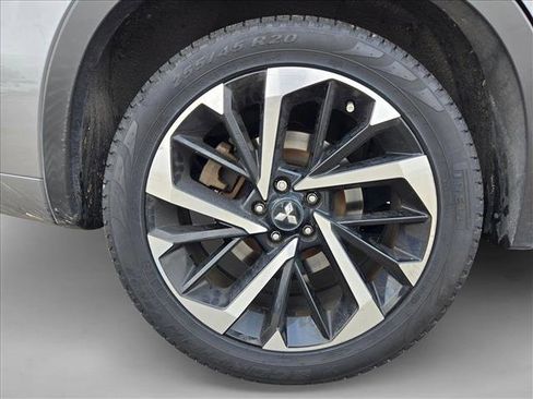 Used 2022 Mitsubishi Outlander SEL image 18