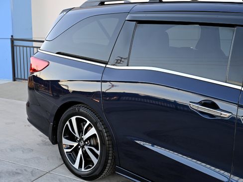 Used 2018 Honda Odyssey Elite image 40