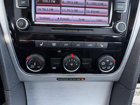 Used 2013 Volkswagen Passat TDI SE image 24