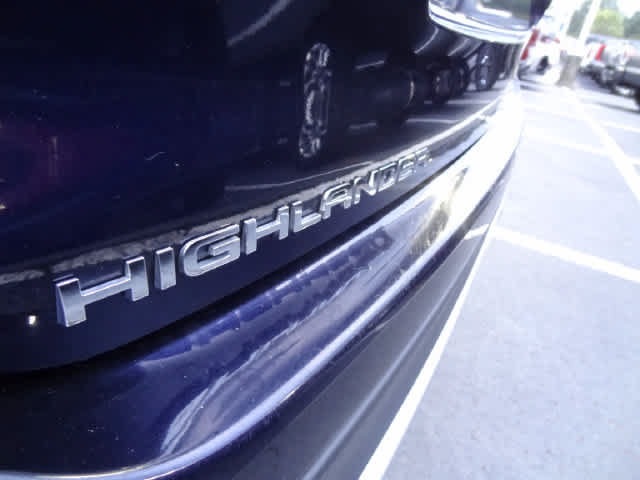 Used 2025 Toyota Highlander XSE AWD/4WD image 22