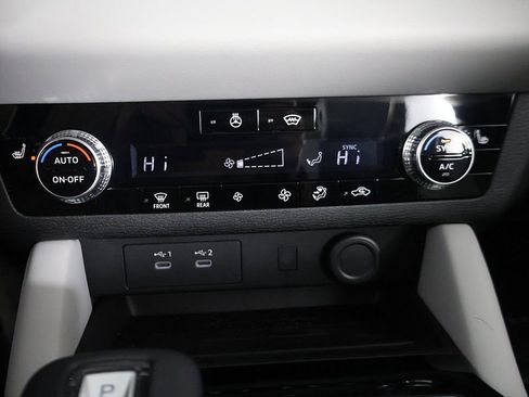 New 2026 Mitsubishi Outlander SE AWD/4WD image 49