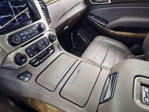 Used 2017 GMC Yukon XL Denali w/ Open Road Package image 28