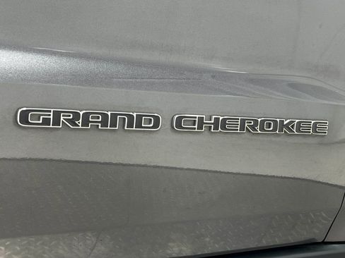 Used 2019 Jeep Grand Cherokee Limited w/ Luxury Group II AWD/4WD image 40