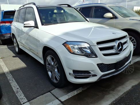Used 2015 Mercedes-Benz GLK 350 2WD image 2