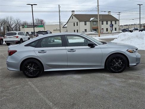 Used 2025 Honda Civic Sport image 11