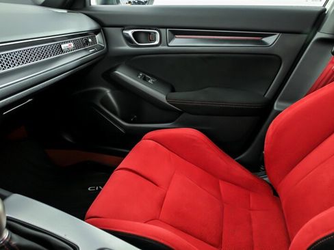Used 2023 Honda Civic Type R image 31