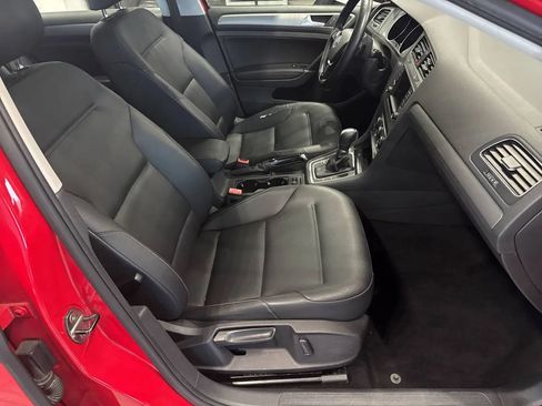 Used 2017 Volkswagen Golf Wolfsburg Edition FWD image 38