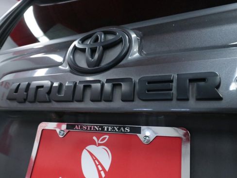 Used 2021 Toyota 4Runner SR5 Premium w/ Moonroof Package image 29