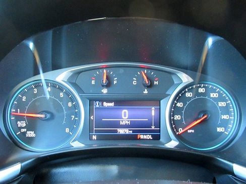Used 2020 Chevrolet Equinox LT FWD image 23