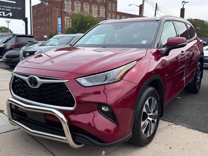 Used 2022 Toyota Highlander XLE