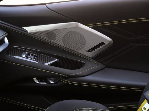 Used 2024 Chevrolet Corvette Z06 image 17