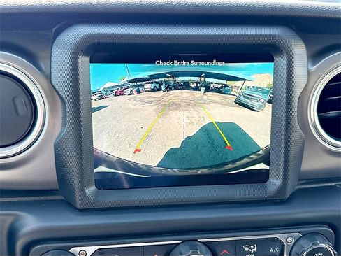 Used 2022 Jeep Wrangler Unlimited Rubicon 4xe image 15