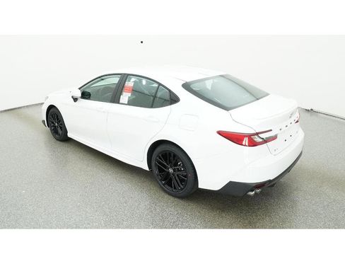 New 2026 Toyota Camry SE image 5