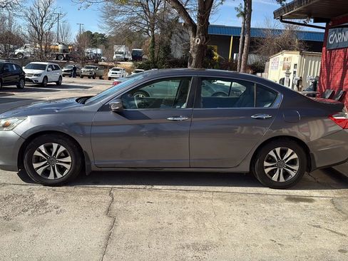 Used 2013 Honda Accord LX image 4
