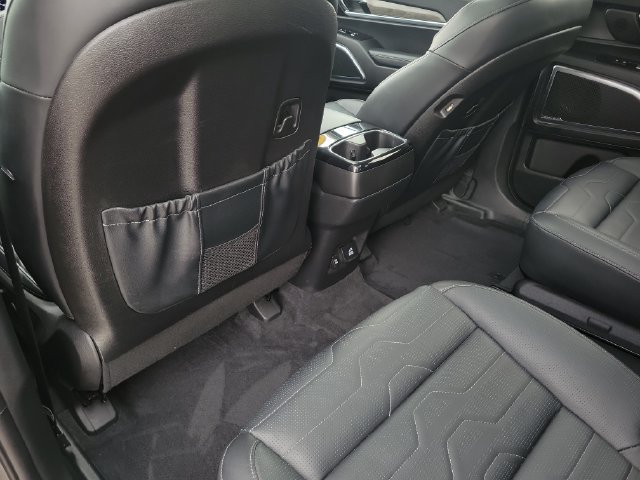 Certified 2022 Kia Telluride SX w/ SX Prestige Package AWD/4WD image 10