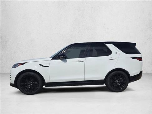 Certified 2025 Land Rover Discovery Dynamic SE AWD/4WD image 8