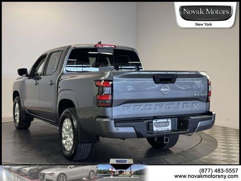 Used 2023 Nissan Frontier SV w/ SV Premium Package AWD/4WD image 8