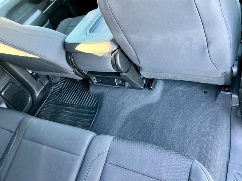 Used 2022 Chevrolet Silverado 2500 Custom w/ Custom Value Package image 26