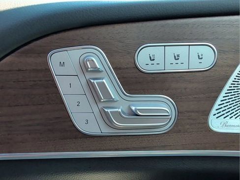 Used 2025 Mercedes-Benz GLS 450 4MATIC image 24