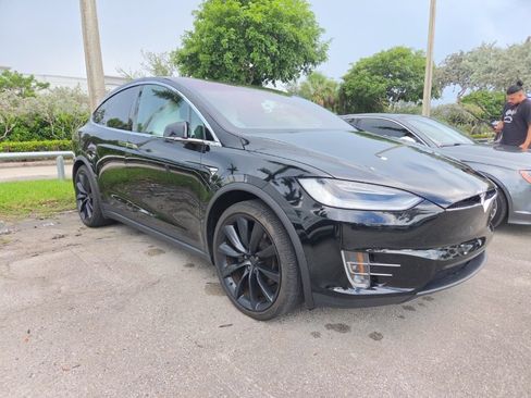 Used 2021 Tesla Model X Long Range AWD/4WD image 1