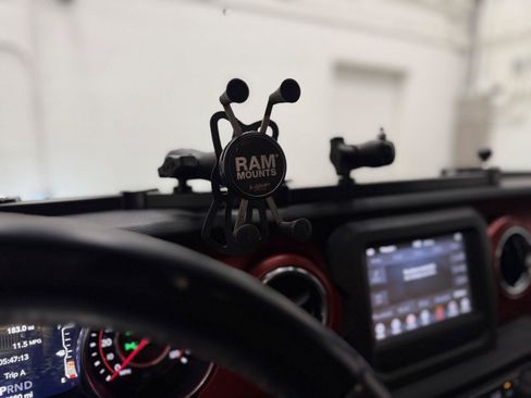 Used 2019 Jeep Wrangler Unlimited Rubicon w/ Steel Bumper Group AWD/4WD image 24