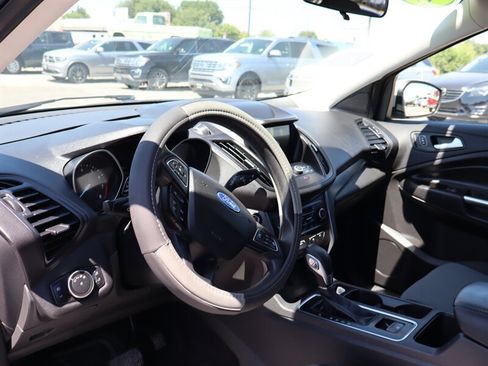 Used 2019 Ford Escape SE AWD/4WD image 14