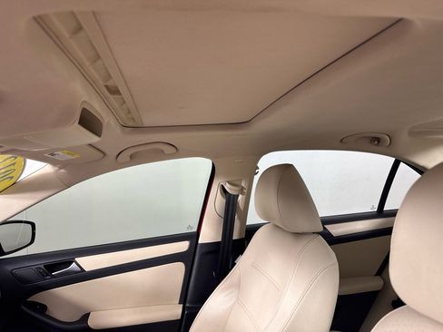 Used 2012 Volkswagen Jetta SE image 15