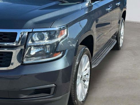 Used 2019 Chevrolet Suburban LT image 10