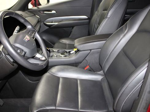 Used 2024 Cadillac XT4 Premium Luxury image 12
