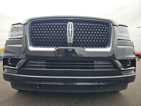 Used 2021 Lincoln Navigator Reserve image 24