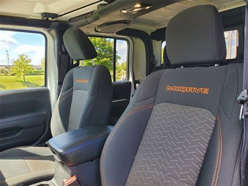 Used 2022 Jeep Gladiator Mojave image 16